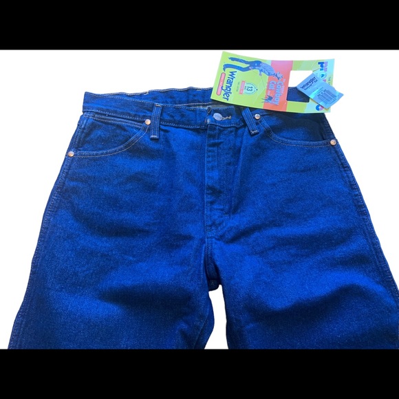 WRANGLER® COWBOY CUT® ORIGINAL FIT JEAN IN PREWASHED INDIGO- 13MWZPW - Picture 3 of 6